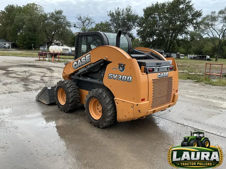 2014 Case SV300 Skid Steer photo 3