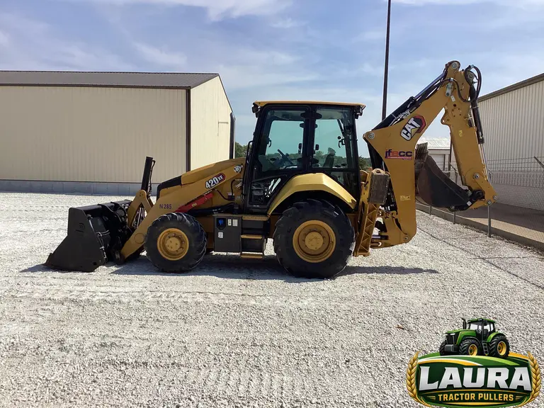 2023 Caterpillar 420XE 4x4 Loader Backhoe W/4-IN-1 Bucket & Extendahoe photo 2