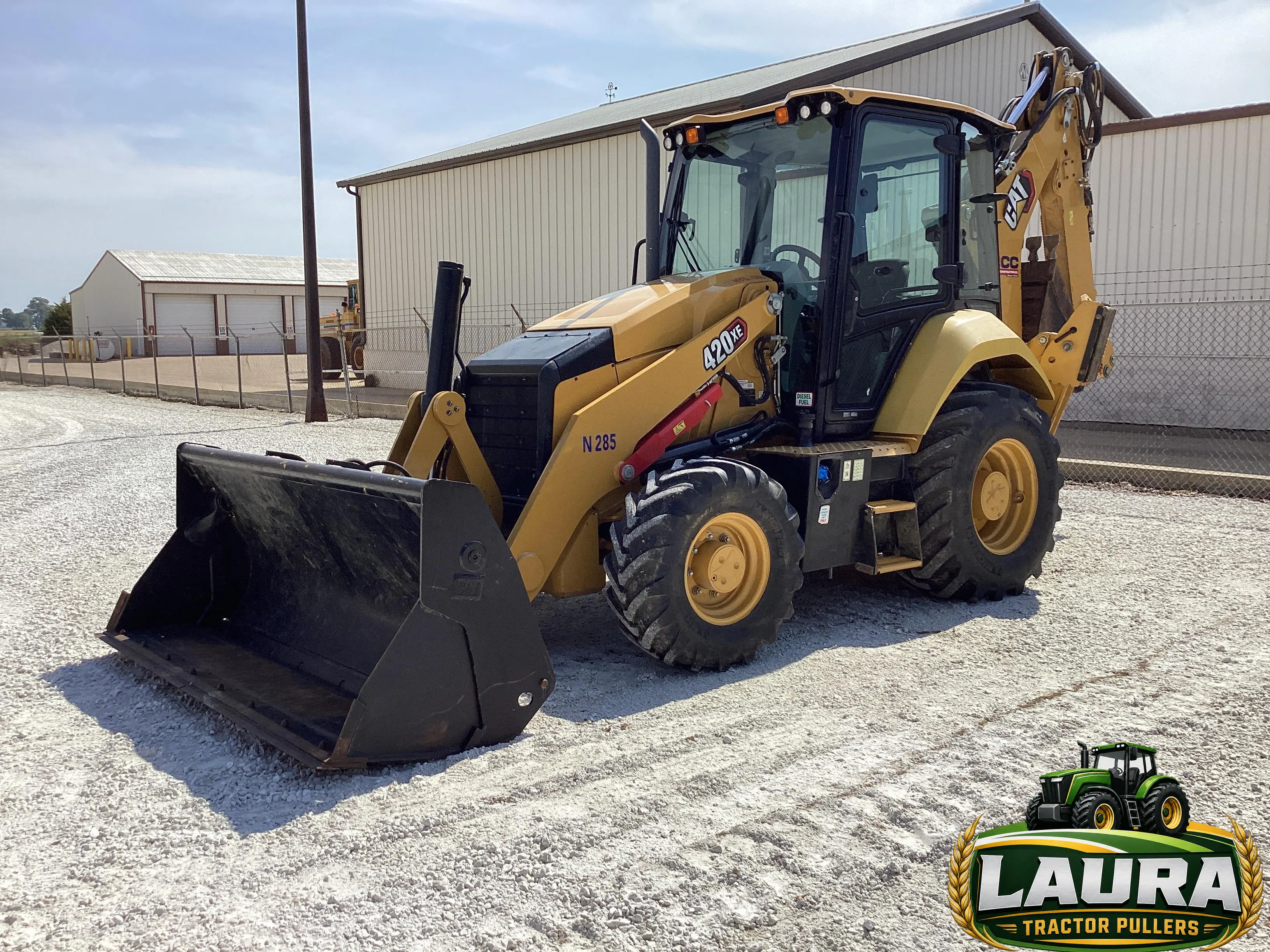 2023 Caterpillar 420XE 4x4 Loader Backhoe W/4-IN-1 Bucket & Extendahoe photo 1