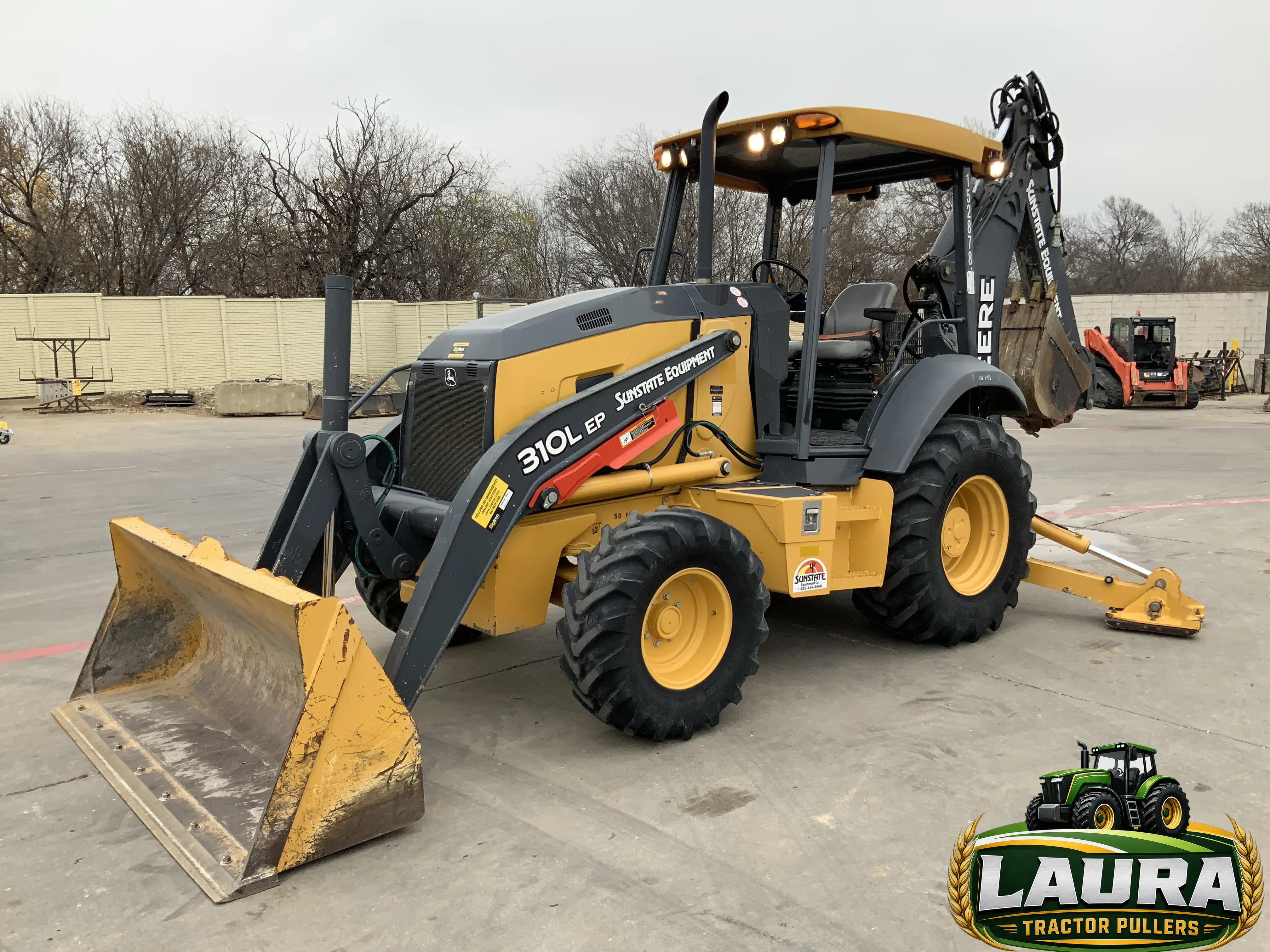 2015 John Deere 310L EP 4x4 Loader Backhoe photo 1