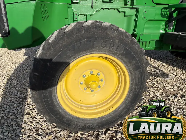 2012 John Deere 8235R 2WD Tractor photo 10
