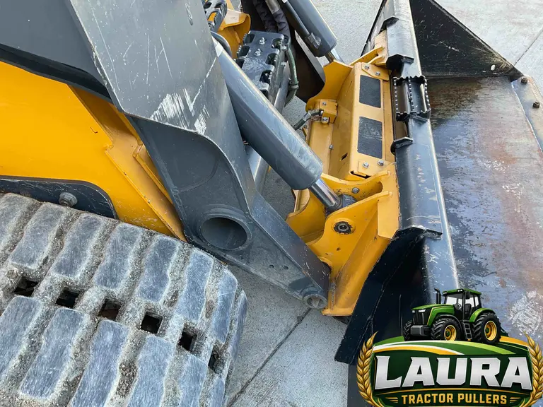 2022 John Deere 333G Compact Track Loader photo 11