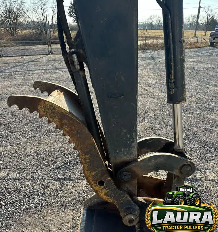 2016 John Deere 60G mini excavator photo 12