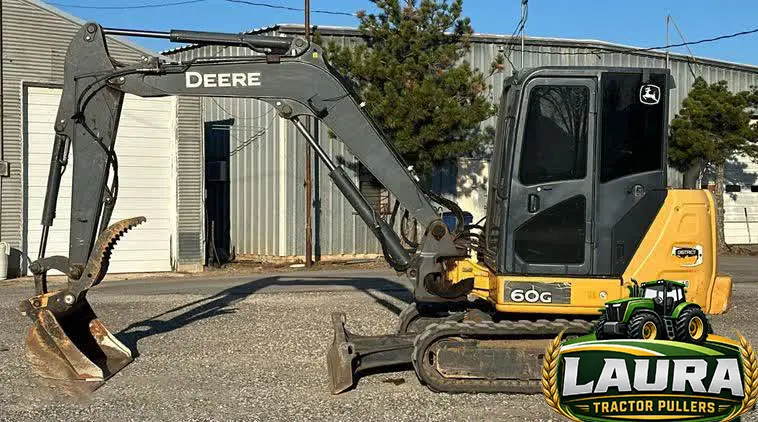 2016 John Deere 60G mini excavator photo 1