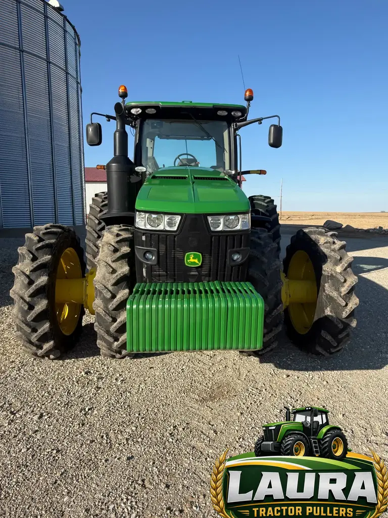 2016 John Deere 8370R MFWD Tractor photo 9