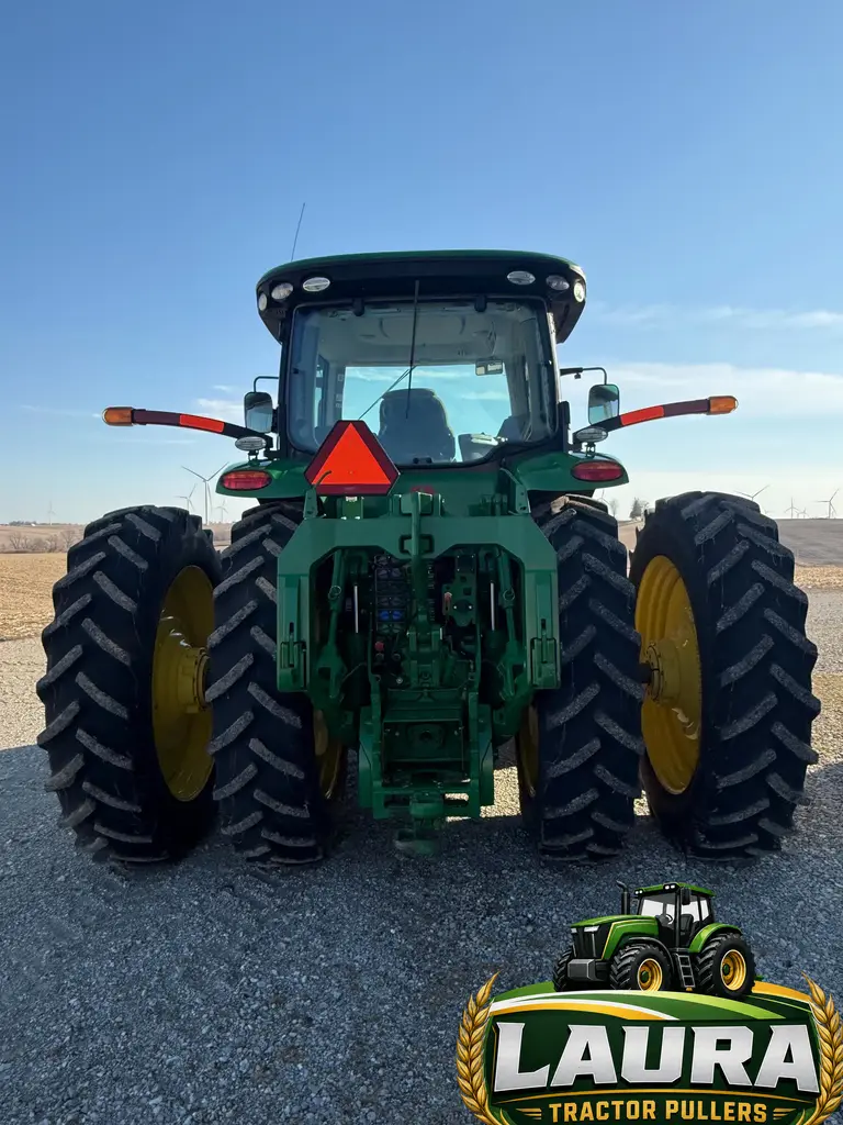 2016 John Deere 8370R MFWD Tractor photo 4