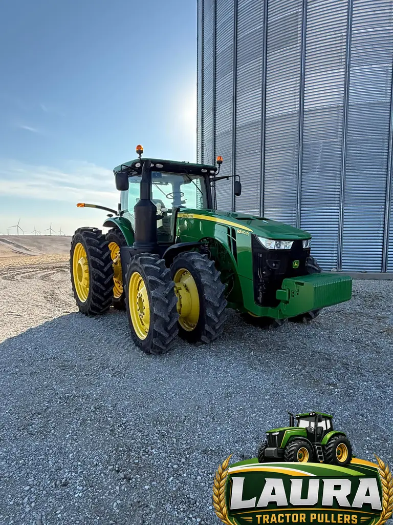 2016 John Deere 8370R MFWD Tractor photo 8