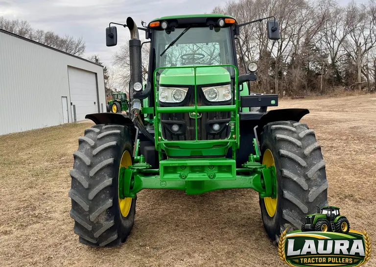 2015 John Deere 6150M MFWD Tractor photo 11