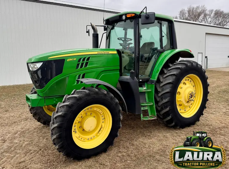 2015 John Deere 6150M MFWD Tractor photo 3