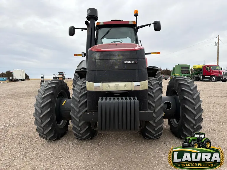 2013 Case IH Magnum 260 MFWD Tractor photo 8
