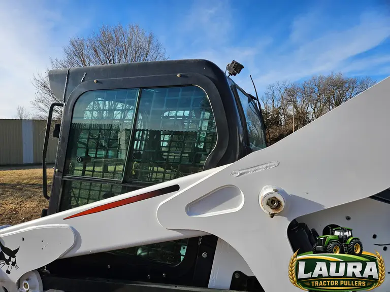 2015 Bobcat S650 Skid Steer photo 15