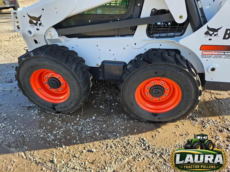 2015 Bobcat S650 Skid Steer photo 10